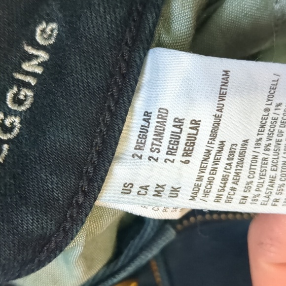 BOGO!!  American Eagle Super Stretch Jegging Size 2 - Picture 3 of 5